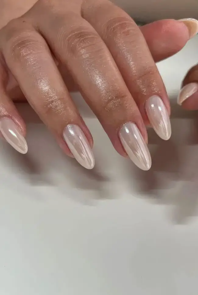 Chic Neutral Nail Glamour