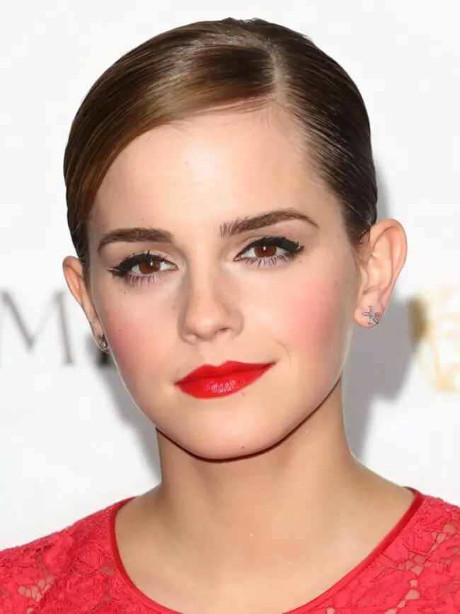 Radiant Red Lips with Defined Eyes