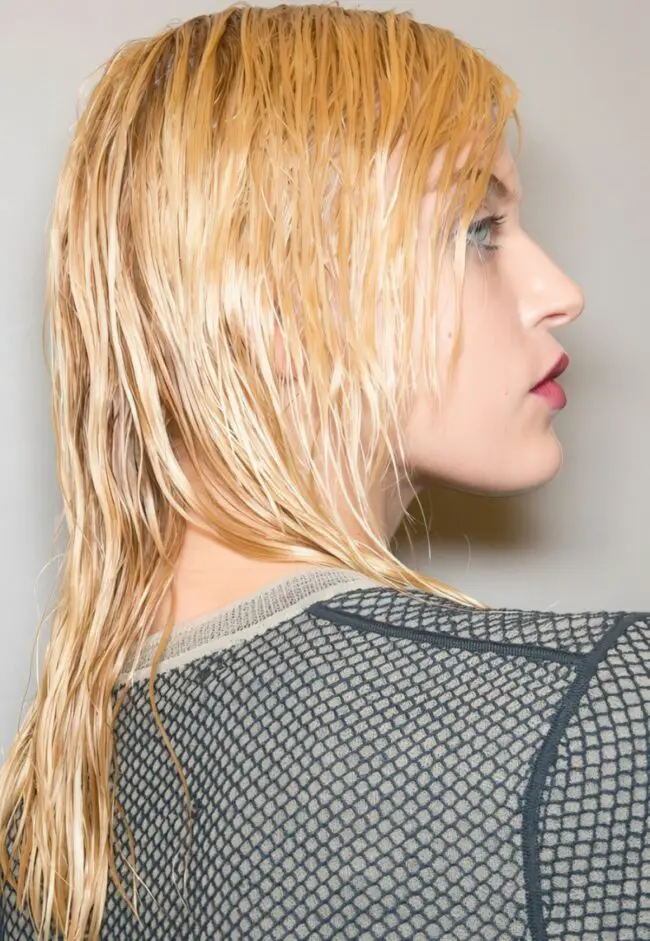 Glistening Light Blonde Wet-Look Hairstyle