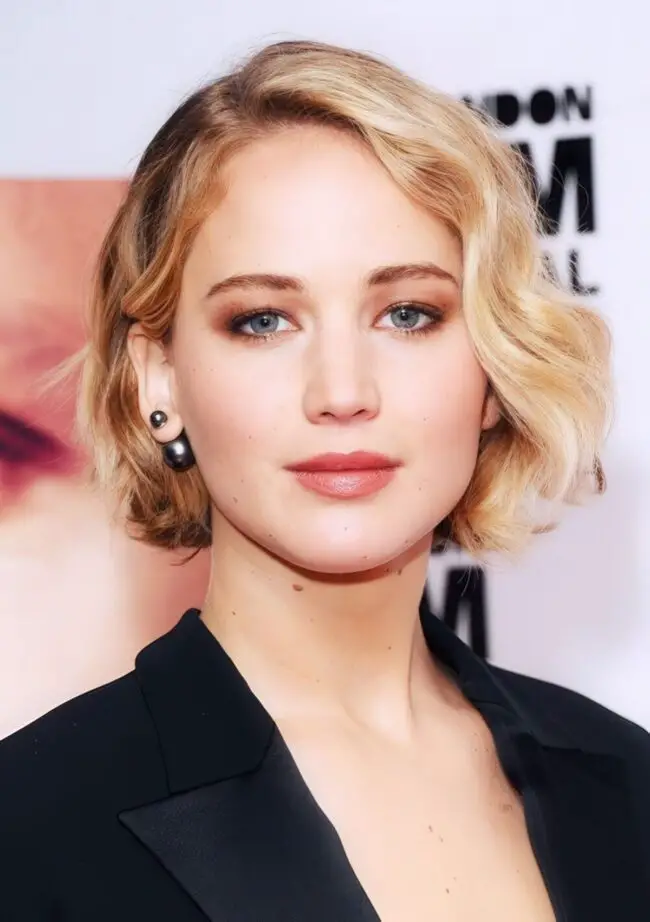 Radiant Skin with Smoky Eye Allure