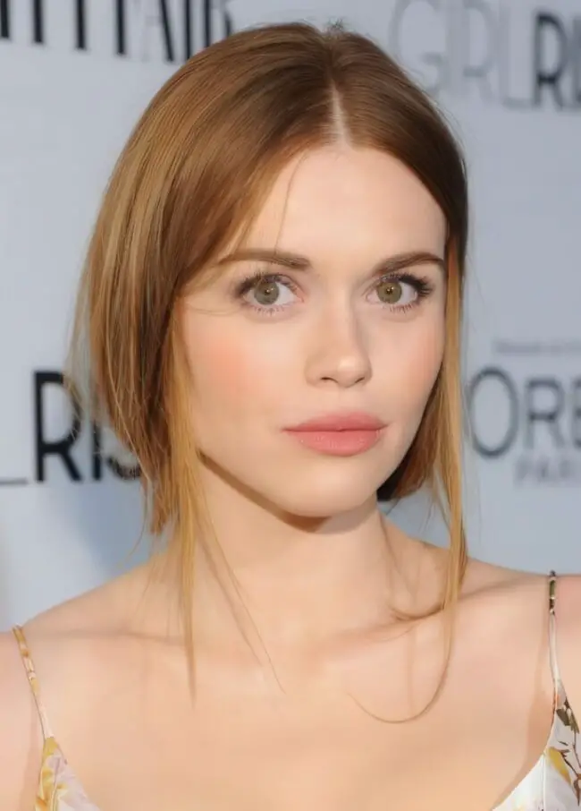 Radiant Nude Glow with Luminous Eyes