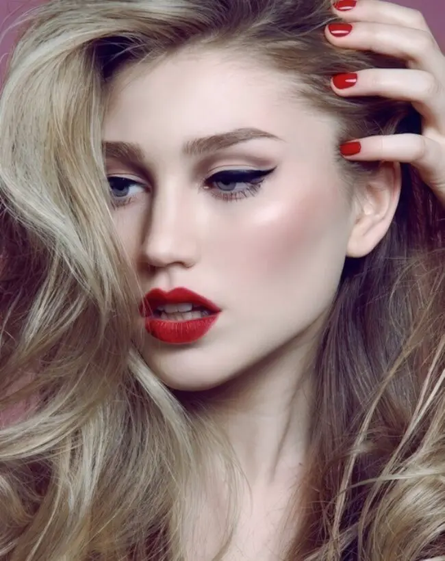 Magnetic Red Lips and Winged Eyeliner