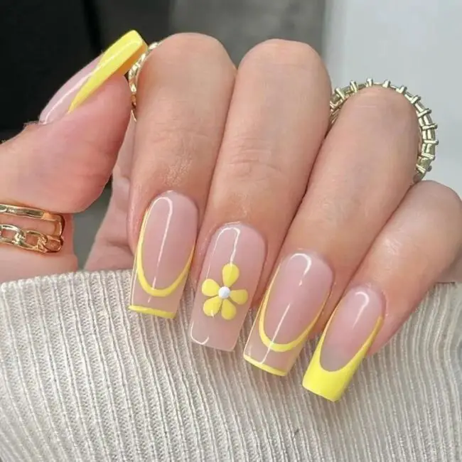 Sunny French Tip Perfection