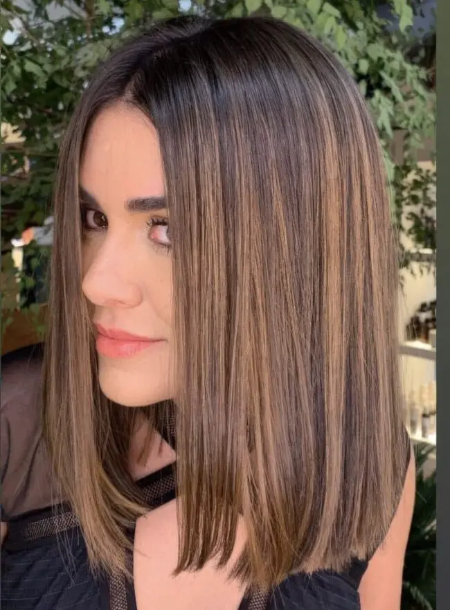Shoulder-Length Bob with Caramel Highlights