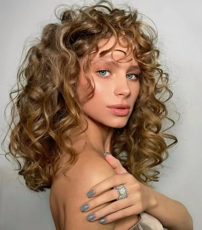 Natural, Bouncy Curls