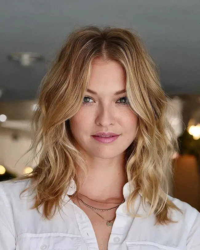 Wavy Hairstyles for Fun Looks