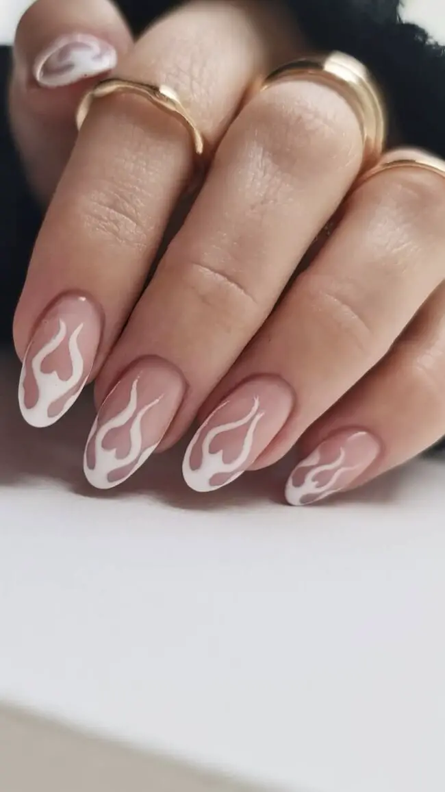 Flowing Passion Represented in Nails