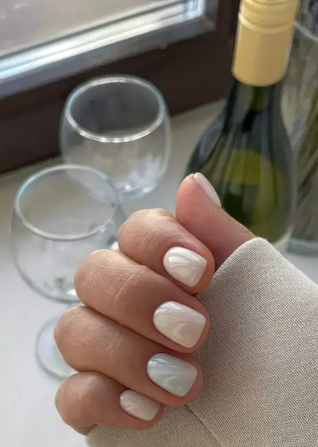 Captivating Glossy Nail Art