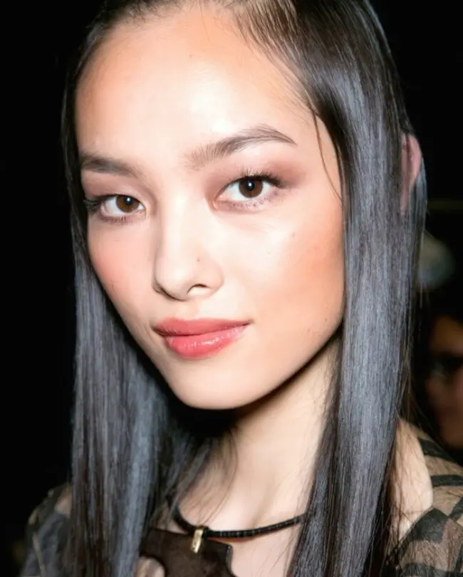 Radiant Glow with Earthy Soft Tones