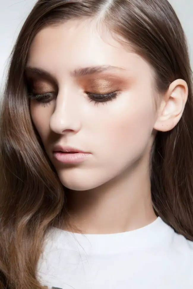 Copper Eyeshadow with Soft Nude Lips