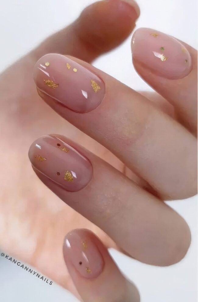 Radiant Gold Flake Nails