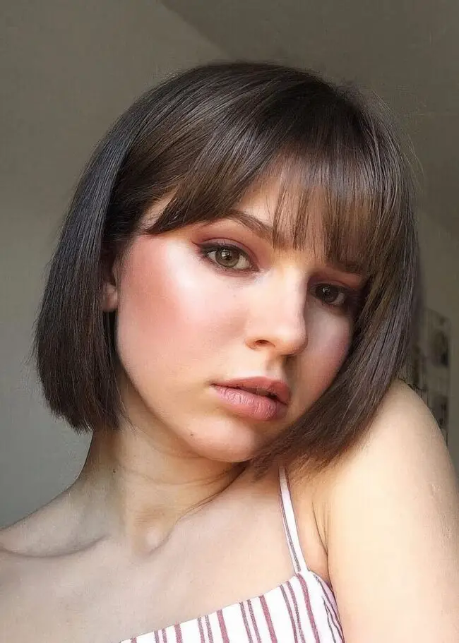 Chocolate Fringe Bangs with Blunt Edges