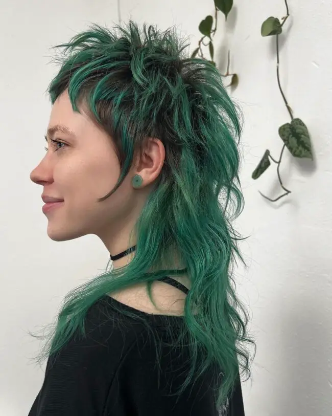 Green Shaggy Mullet Look