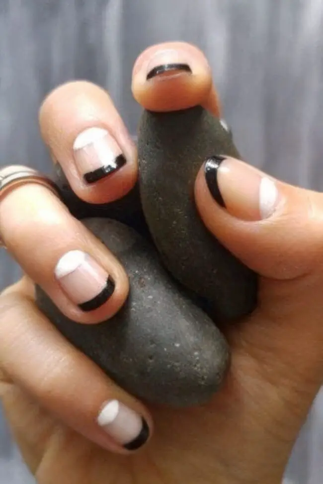 Chic Black and White Nail Art