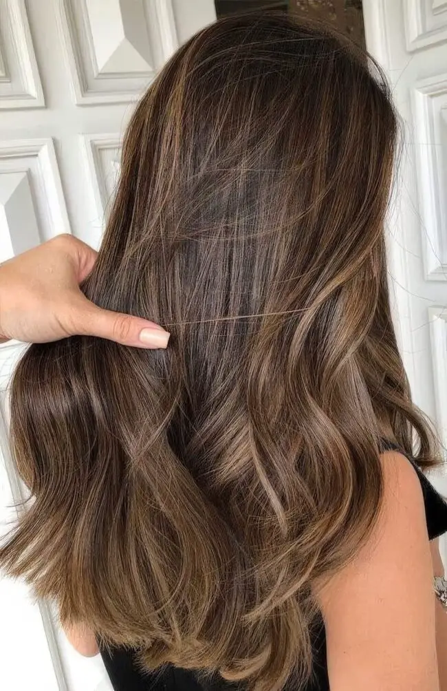 Brown Waves with Highlights