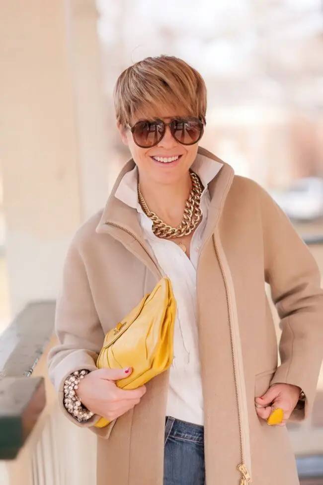 Neutral Trench Coat with Chic Versatility