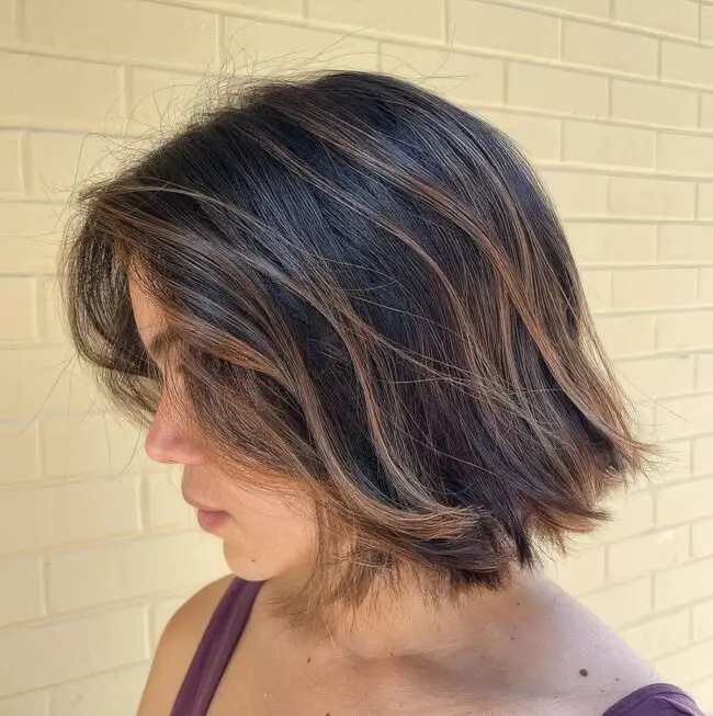 Caramel-Highlighted Textured Bob Haircut