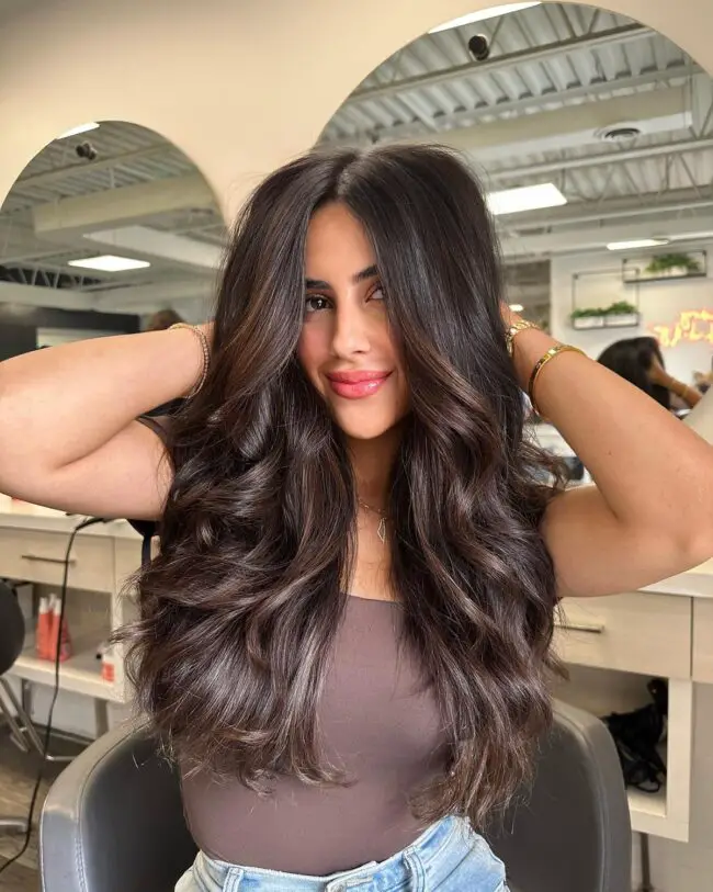 Soft Layers with Caramel and Golden Highlights