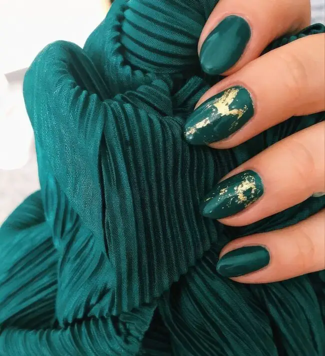 Emerald Glamour Unveiled