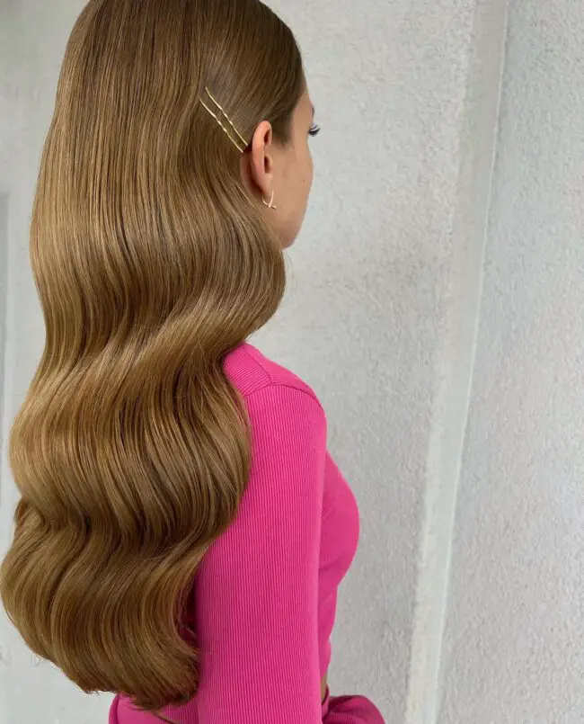 Voluminous Glam Waves