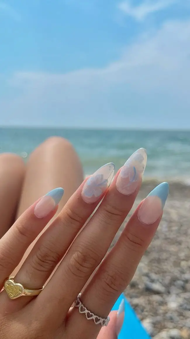 How to Match Your Spring Vacation Nails to Your Travel Style