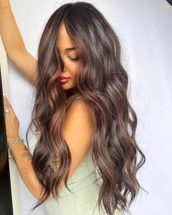 Elegant Chocolate Waves with Smooth Texture
