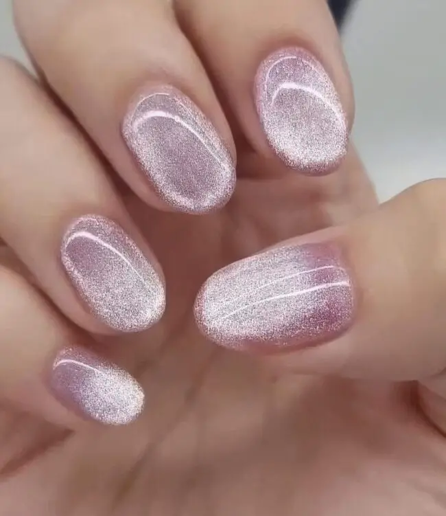 Why Velvet Nails’ve become a Must-Try Trend?