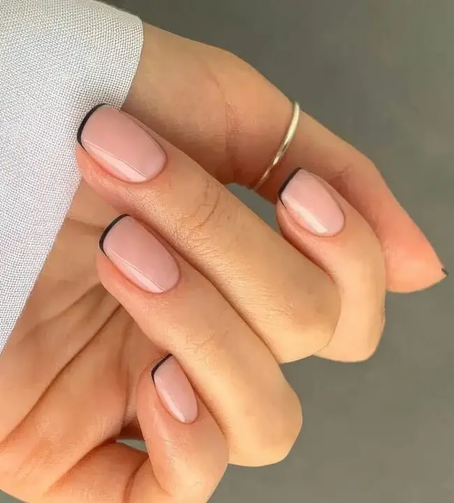 Chic Black-Tipped Nails