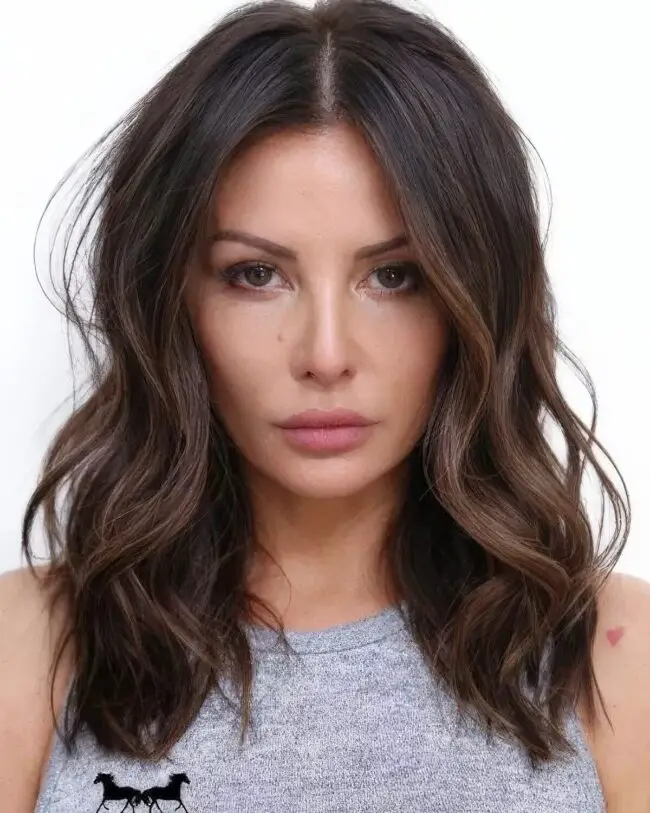 Radiant Wavy Layers