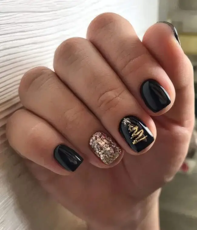 Glamorous Dark Nail Art