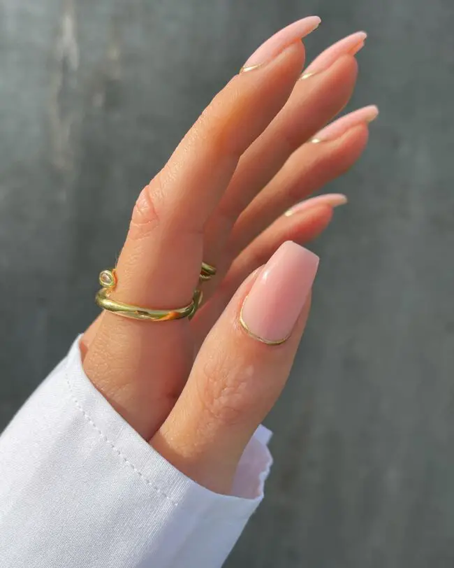 Sleek and Simple Minimalist Chic