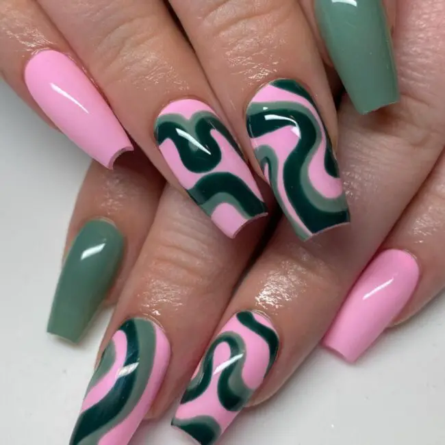 Bold, Sweeping Waves