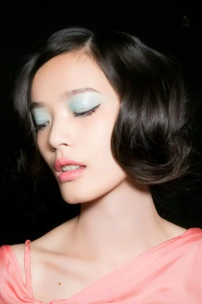Mint Pastel Eyeshadow with Soft Lips