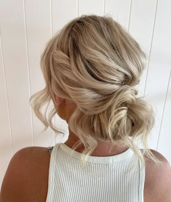 Relaxed Low Ponytail