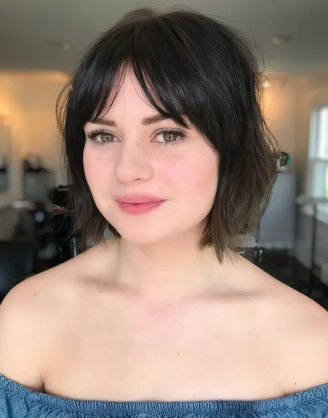 Fresh Face-Framing Layers