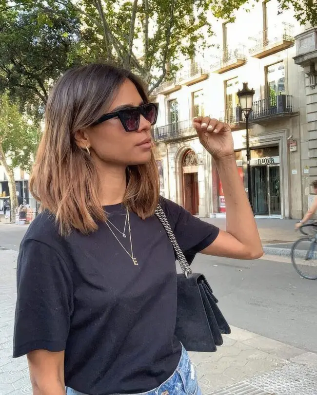 Chic Shoulder-Length Glamour