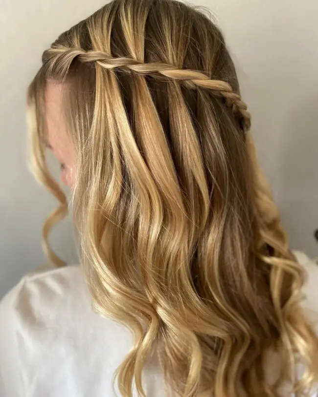 Elegant Waterfall Braid with Gentle Waves