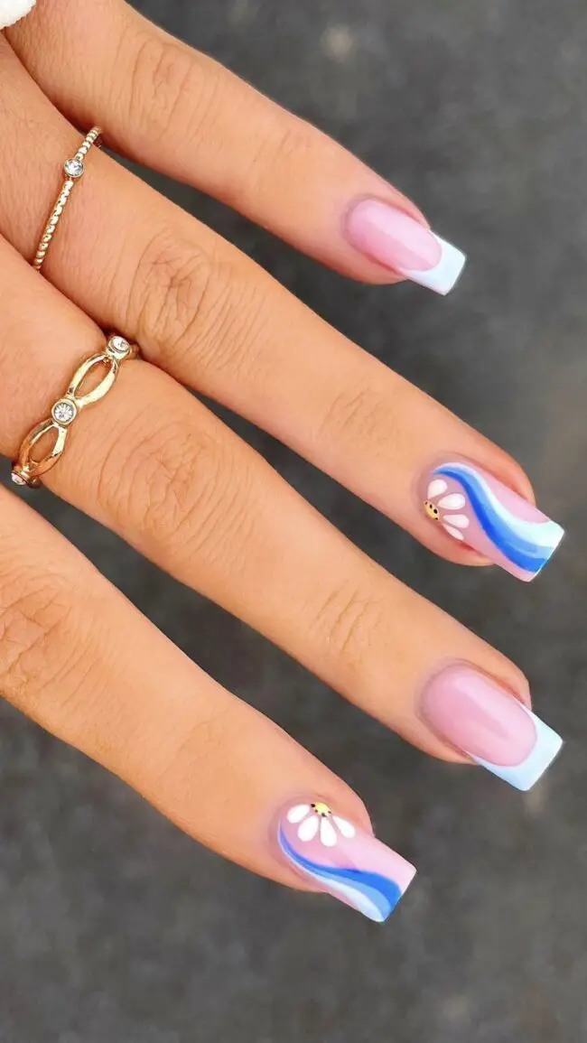 Playful Waves and Lovely Daisies