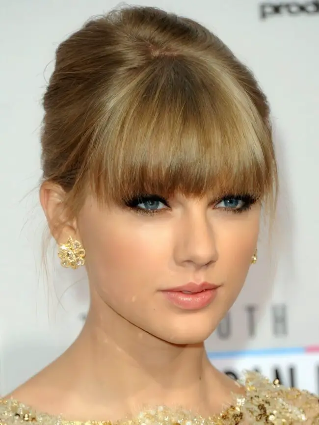 Radiant Skin and Soft Hues Harmony