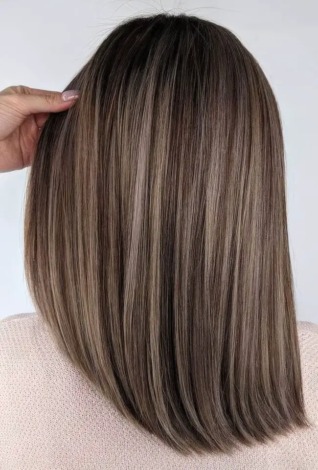 Caramel Highlights on Smooth Bob Cut