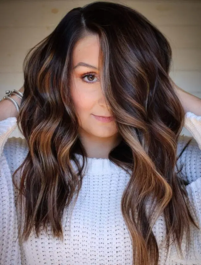 Warm Tones, Bold Waves
