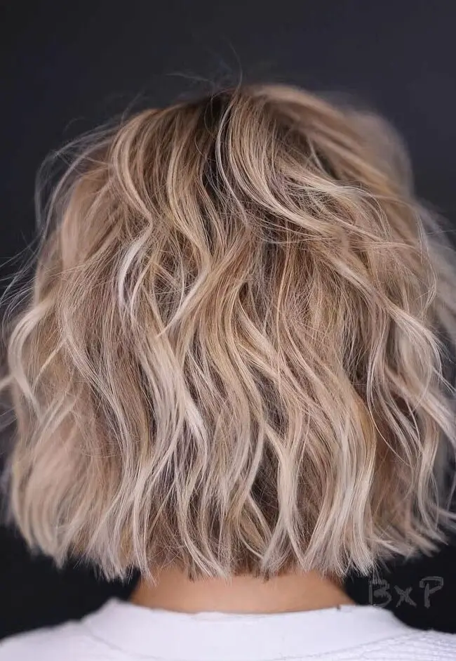 Wavy Blonde Layers for Effortless Style