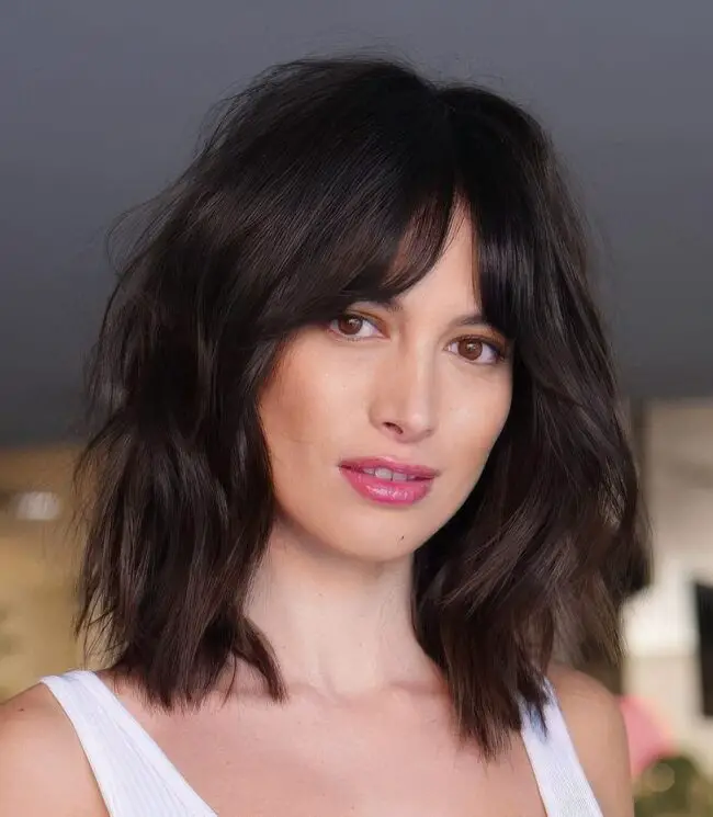 Chic Waves and Bangs