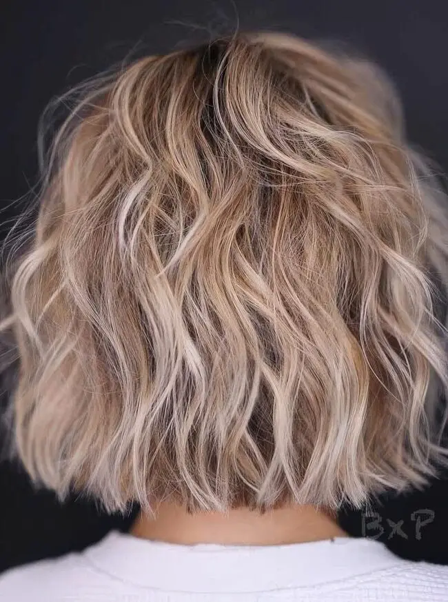 Carefree Summer Bob Hairstyle