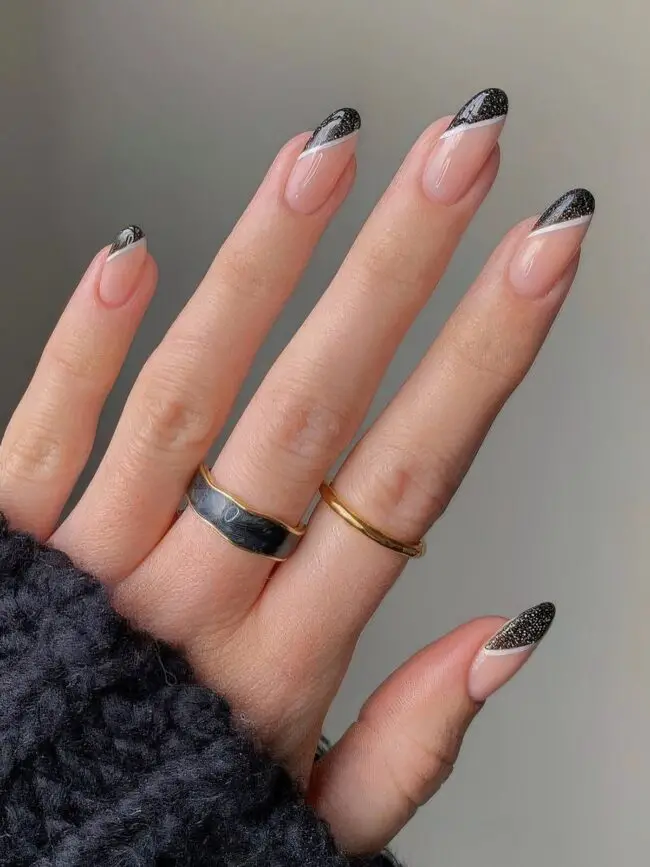 Nail Art with Bold Contrast