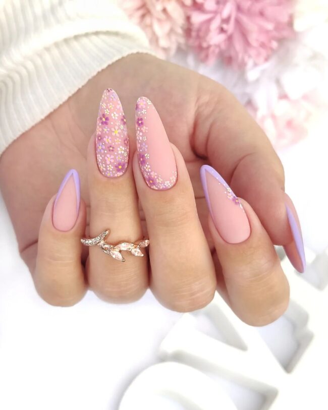 Elegant Floral Pink Canvas