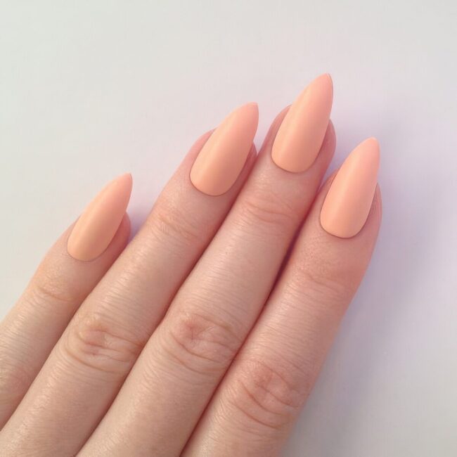 Nude Nails, Bold Confidence