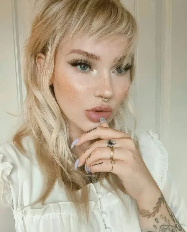 Bold Waves and Fringe