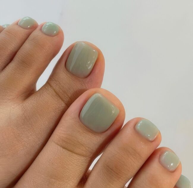 Refreshing Mint Green Toes