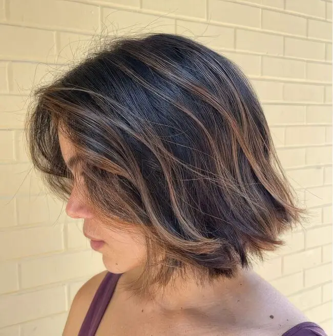 Dynamic Dark Bob with Lively Layers